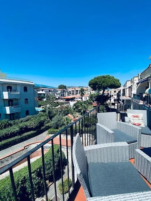 Apartment Baia Azzurra Home Giardini Naxos Italy